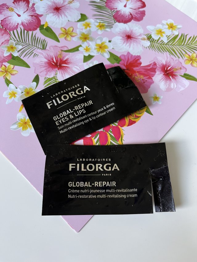 Denkowanie część druga :) Grudzień, kosmetyki w świątecznych opakowaniach lub w świątecznych kolorach: czerwonym, zielonym i złotym 