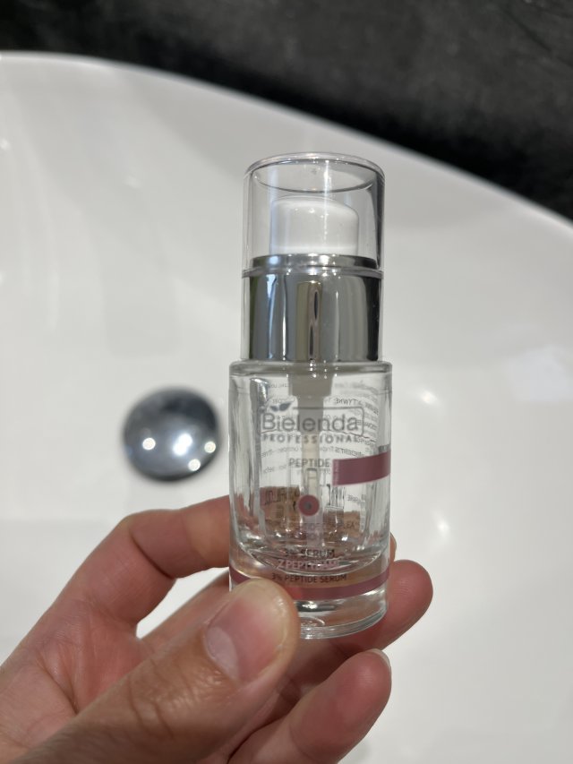 Denkowanie część druga :) Grudzień, kosmetyki w świątecznych opakowaniach lub w świątecznych kolorach: czerwonym, zielonym i złotym 