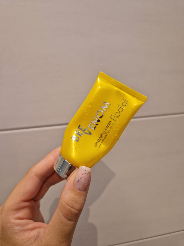 Denkowanie część druga :)  Lipiec: Czas na podróże! Zużywamy produkty do 100 ml ✈️🌴