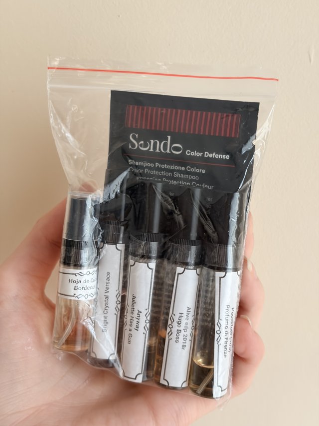 Zestaw próbek perfum 