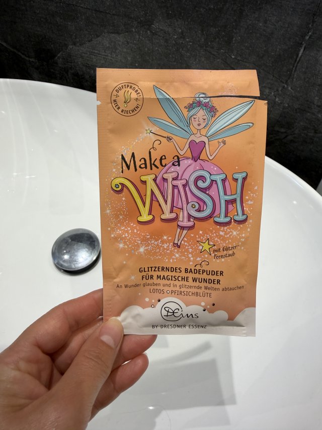 Denkowanie część druga :)  Lipiec: Czas na podróże! Zużywamy produkty do 100 ml ✈️🌴