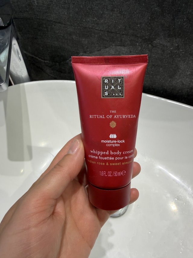 Denkowanie część druga :)  Lipiec: Czas na podróże! Zużywamy produkty do 100 ml ✈️🌴