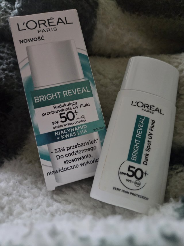L'Oréal Bright Reveal, Redukujący przebarwienia UV Fluid z SPF50+