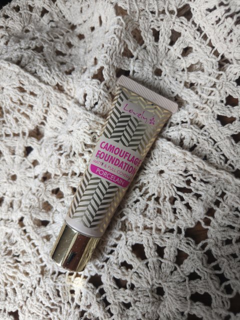 Lovely Camouflage Foundation, Podkład do twarzy, Porcelain