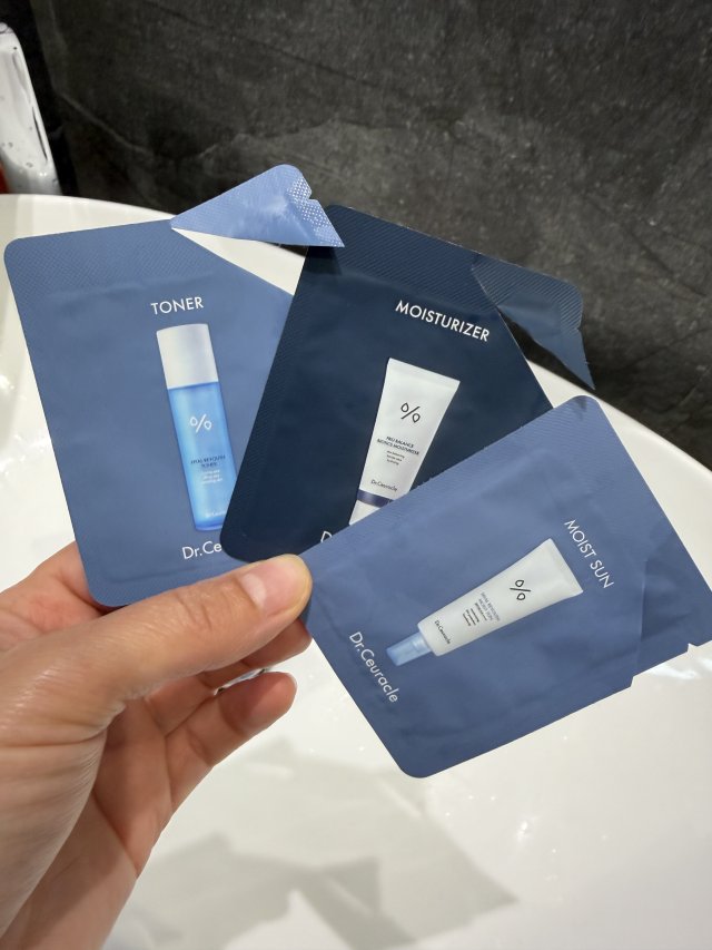 Denkowanie część druga :)  Lipiec: Czas na podróże! Zużywamy produkty do 100 ml ✈️🌴