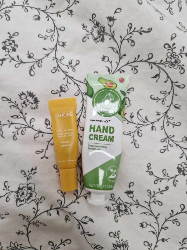 Denkowanie część druga :)  Lipiec: Czas na podróże! Zużywamy produkty do 100 ml ✈️🌴