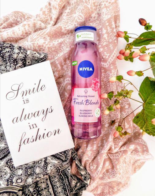 Nivea Fresh Blends, Żel pod prysznic, Malina, Borówka, Mleko Migdałowe