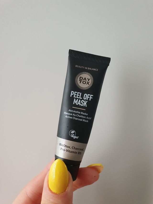 akcja denkowanie! grudzień - kosmetyki w świątecznych opakowaniach i świątecznych kolorach 🎄❄️⛄🎀🎁🎅