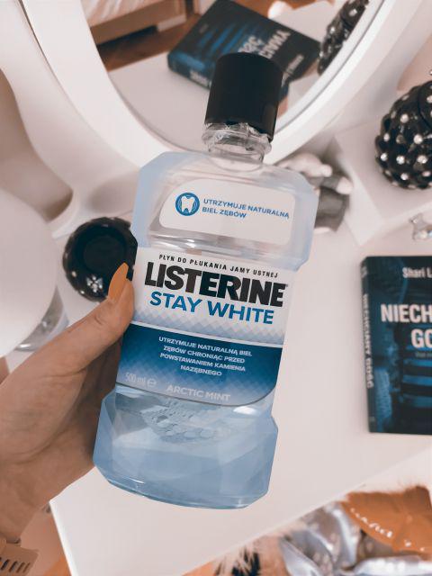 Listerine Płyn do płukania jamy ustnej, Stay White