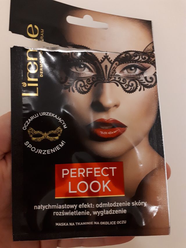 akcja denkowanie! grudzień - kosmetyki w świątecznych opakowaniach i świątecznych kolorach 🎄❄️⛄🎀🎁🎅