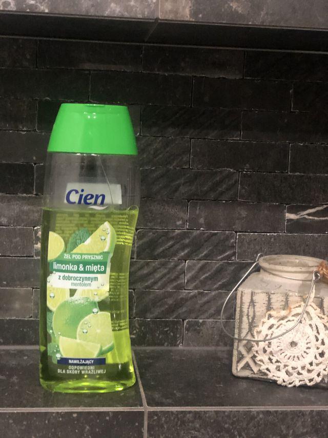 żel pod prysznic cien