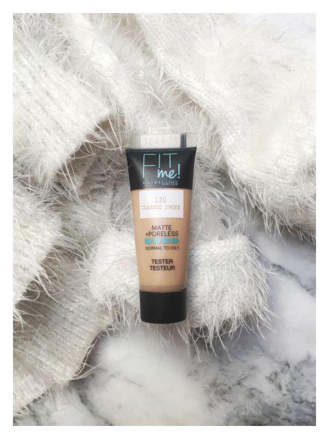 Maybelline Fit me! Podkład do twarzy, Matujący i wygładzający pory, nr 120 Classic Ivory