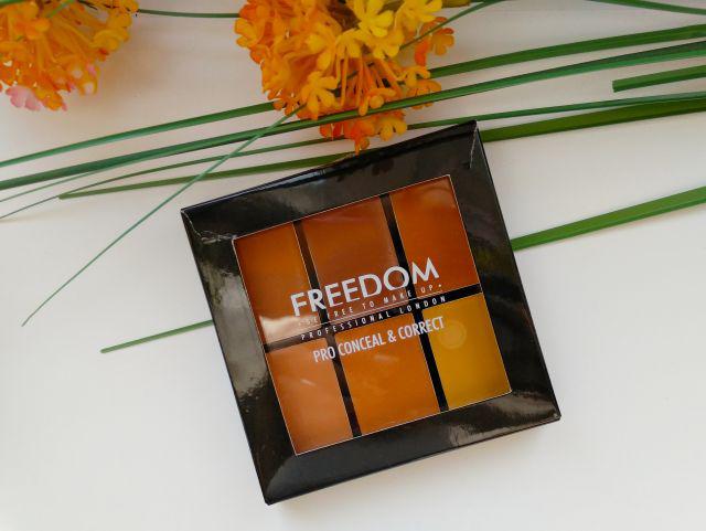 Freedom Makeup London Paleta korektorów do twarzy, Medium/Dark 