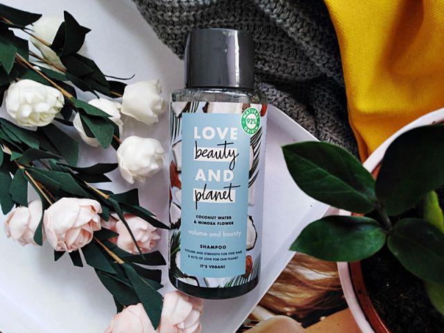 Love Beauty and Planet Szampon Volume & Bounty