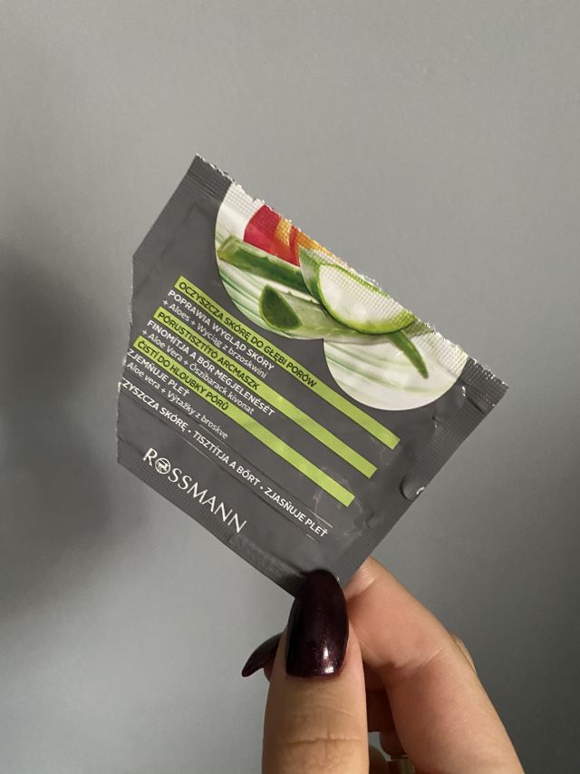 akcja denkowanie! grudzień - kosmetyki w świątecznych opakowaniach i świątecznych kolorach 🎄❄️⛄🎀🎁🎅