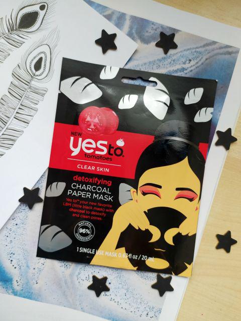 yes to maska detoksykujaca z weglem