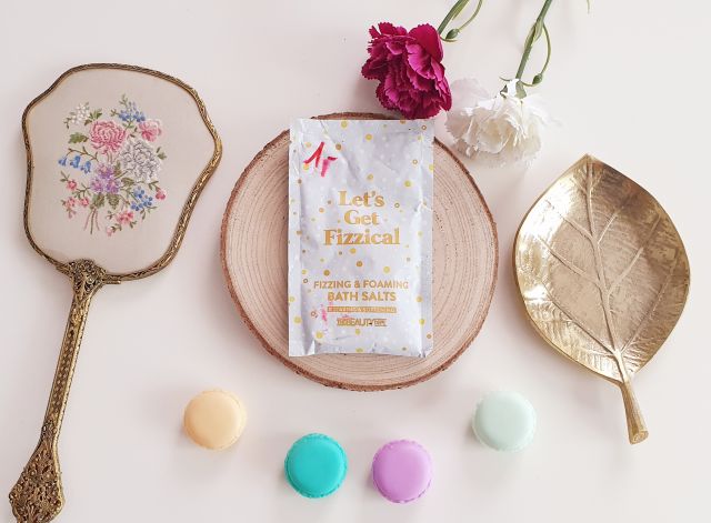 The Beauty Dept. Sól do kąpieli, Let's Get Fizzical, Relaks i Nawilżenie