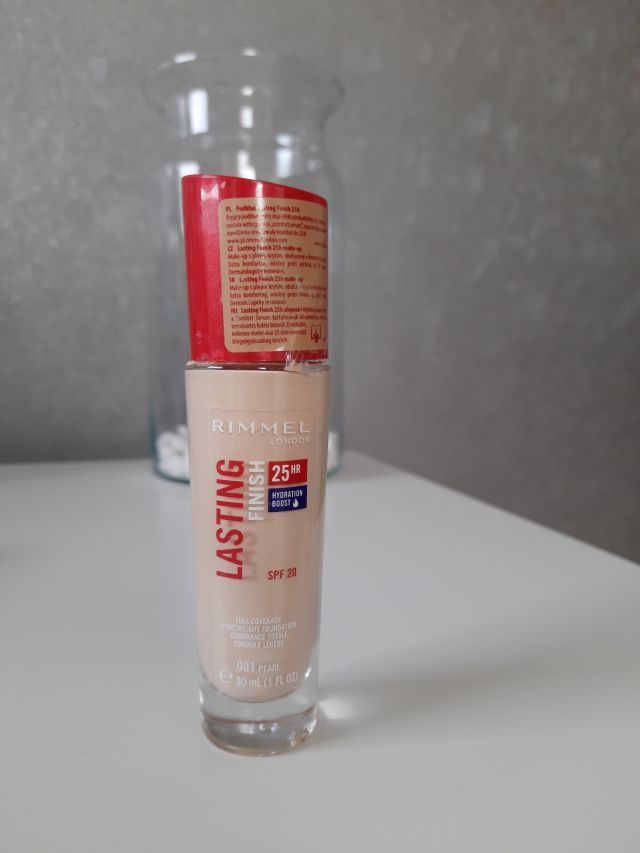 Rimmel Lasting Finish 25h, Podkład do twarzy, nr 010 Light Porcelain