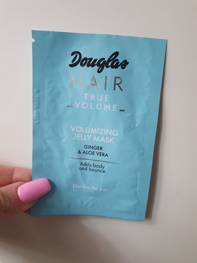 akcja denkowanie! grudzień - kosmetyki w świątecznych opakowaniach i świątecznych kolorach 🎄❄️⛄🎀🎁🎅