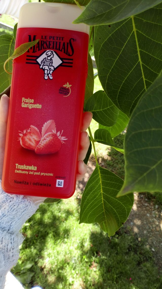 Le Petit Marseillais Żel pod prysznic, Truskawka
