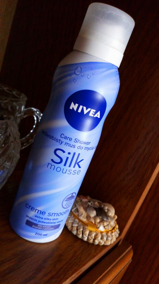 Nivea Silk musse, jedwabisty mus pod prysznic 