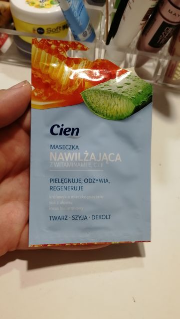 akcja denkowanie! grudzień - kosmetyki w świątecznych opakowaniach i świątecznych kolorach 🎄❄️⛄🎀🎁🎅