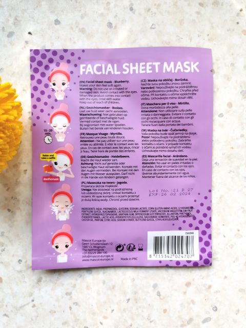  Relax and take a selfie wersja 'meow bluberry maseczka 