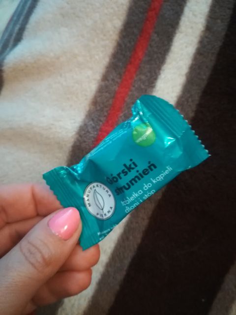 akcja denkowanie! grudzień - kosmetyki w świątecznych opakowaniach i świątecznych kolorach 🎄❄️⛄🎀🎁🎅