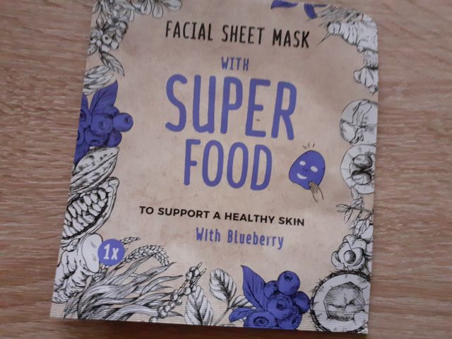 akcja denkowanie! grudzień - kosmetyki w świątecznych opakowaniach i świątecznych kolorach 🎄❄️⛄🎀🎁🎅