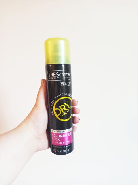 Tresemme suchy szampon