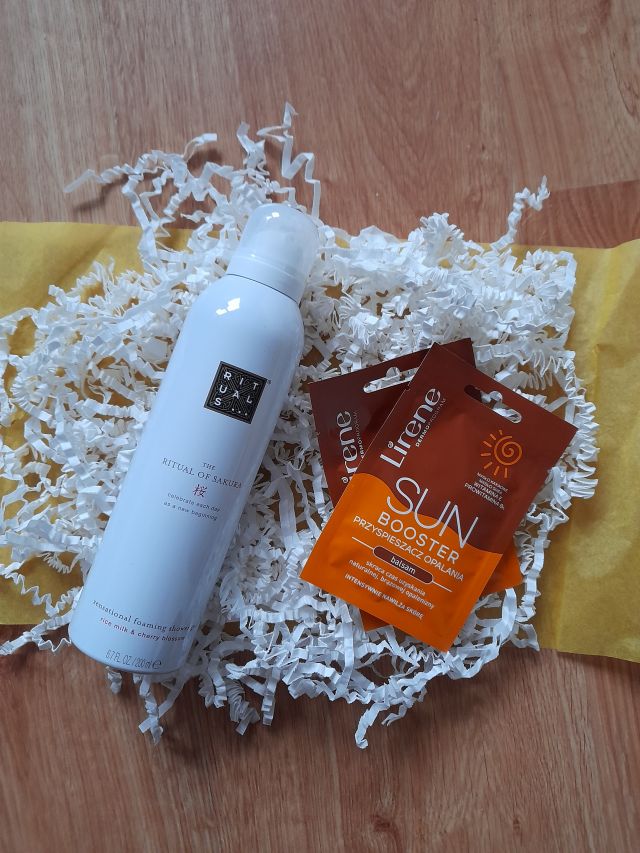 beGLOSSY Sierpień 2021 - Summer Time