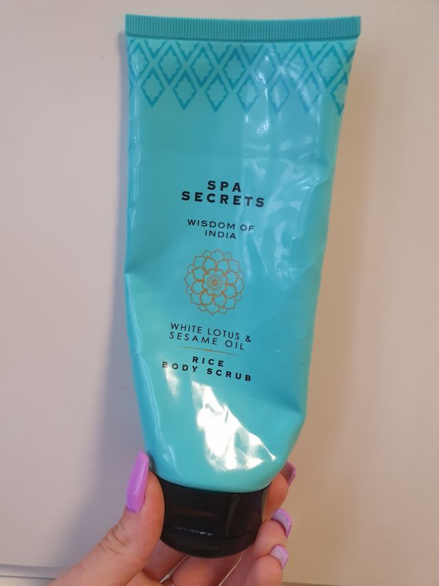 akcja denkowanie! grudzień - kosmetyki w świątecznych opakowaniach i świątecznych kolorach 🎄❄️⛄🎀🎁🎅