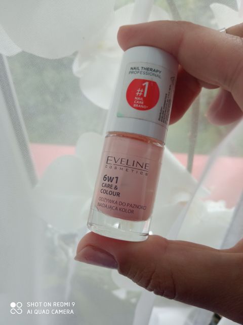 Eveline Care & Colour, Odżywka do paznokci nadająca kolor 6w1, Kolor French