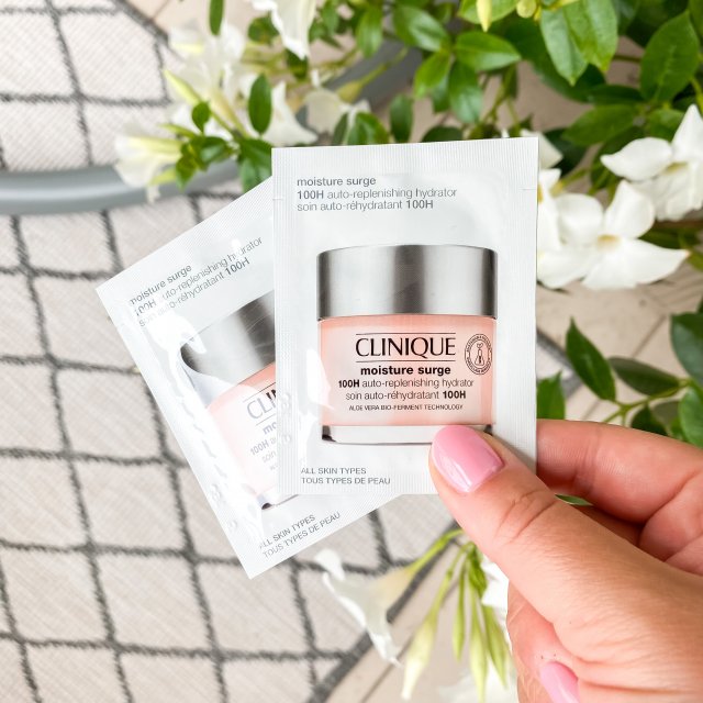 Clinique Moisture surge 100h auto- repleshing hydraton 