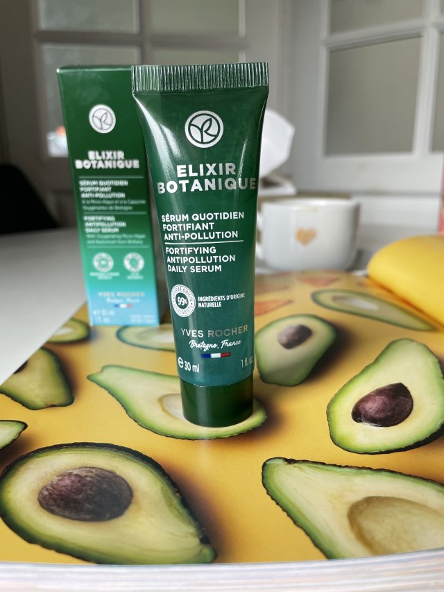 Serum do twarzy detoksykujące wzmacniające Yves Rocher 