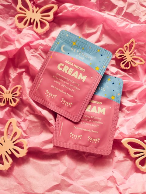 Próbka kremu do twarzy 