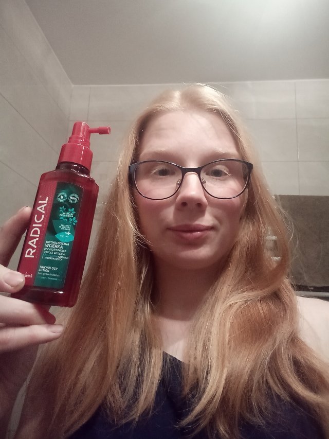 Trychologiczna wcierka przyspieszająca wzrost włosów Do włosów cienkich, wypadających Radical