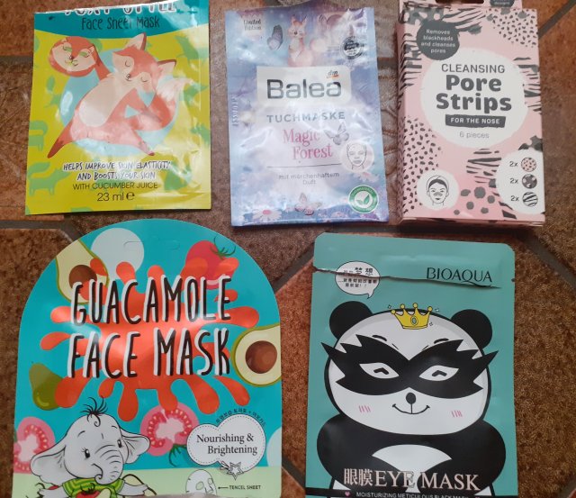 akcja denkowanie! grudzień - kosmetyki w świątecznych opakowaniach i świątecznych kolorach 🎄❄️⛄🎀🎁🎅