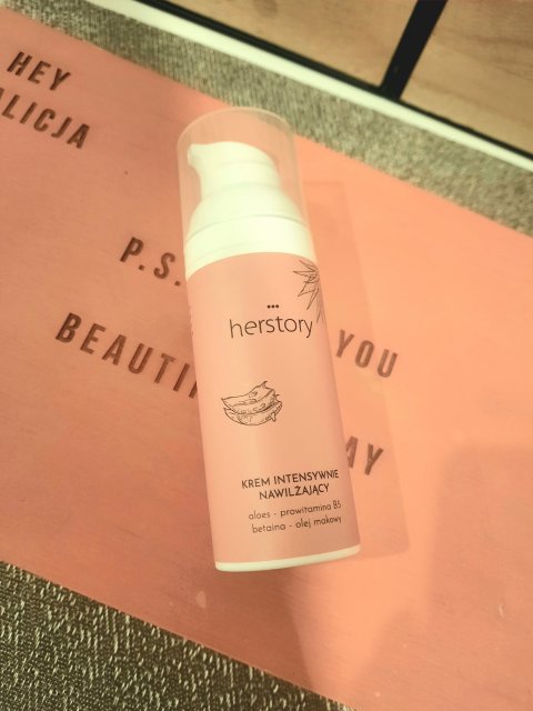 Herstory Krem intensywnie nawilżajacy, aloes-prowitamina B5- betaina-olej makowy