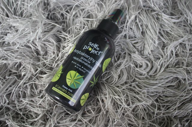 Selfie Project Tonik do twarzy, Antybakteryjny, Przeciw niedoskonałościom, Kwasy AHA & Cannabis Extract