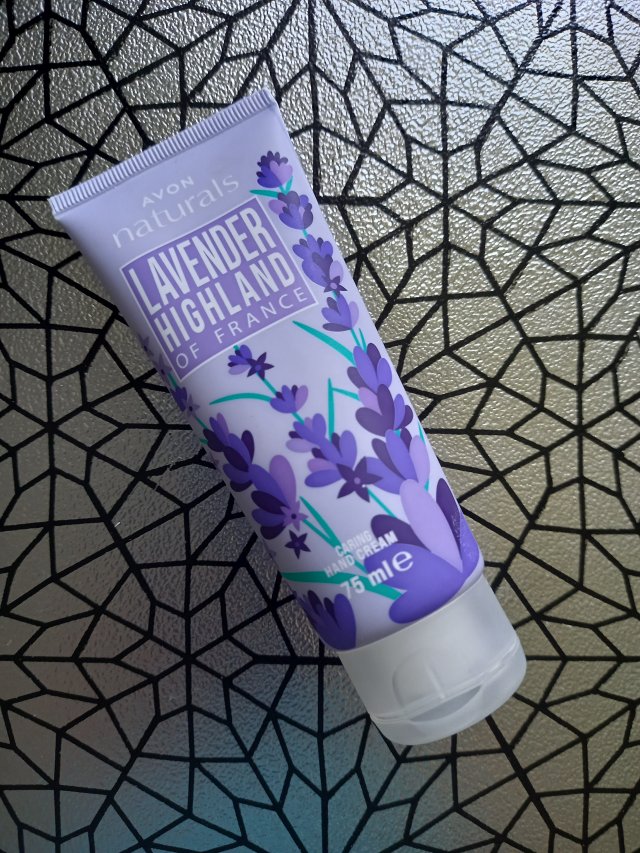 Avon Naturals, Krem do rąk, Lavender Highland of France, Lawendowe wzgórza Francji