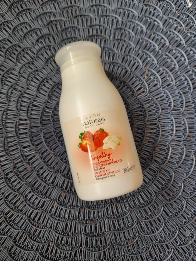 Avon Naturals, Balsam do ciała, Truskawka i biała czekolada