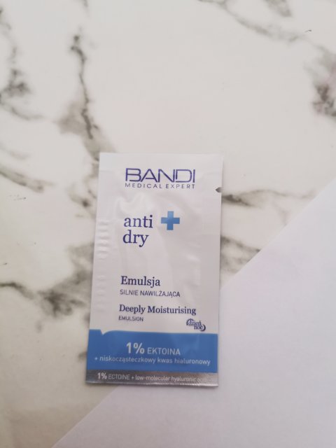 Bandi Anti Dry +, Emulsja silnie nawilżająca