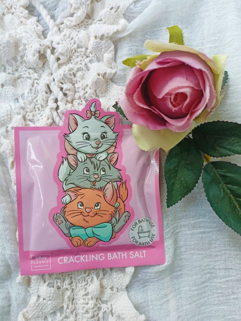 Musująca sól.z kotkami 