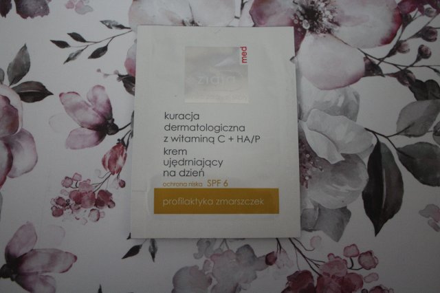 Ziaja Med, Kuracja dermatologiczna, Krem ujędrniający na dzień, Witamina C + HA/P