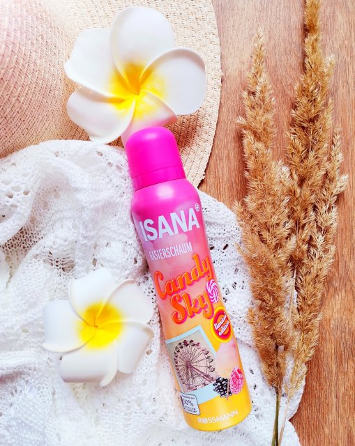 Isana Pianka do golenia, Candy Sky