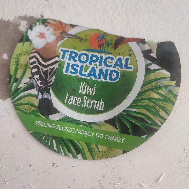 akcja denkowanie! grudzień - kosmetyki w świątecznych opakowaniach i świątecznych kolorach 🎄❄️⛄🎀🎁🎅