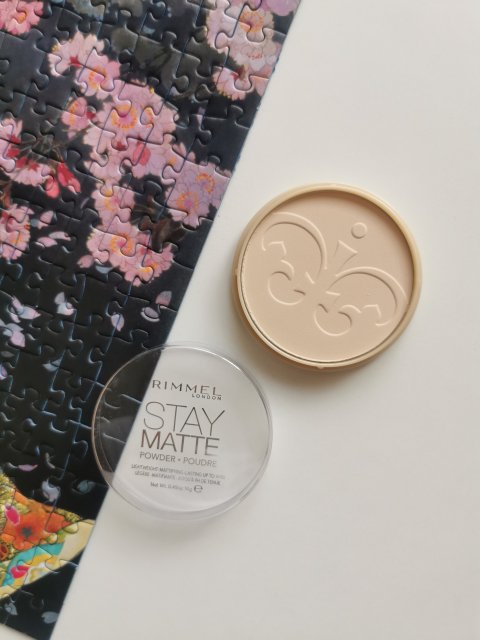 Rimmel Stay Matte, Puder do twarzy, nr 001 Transparent