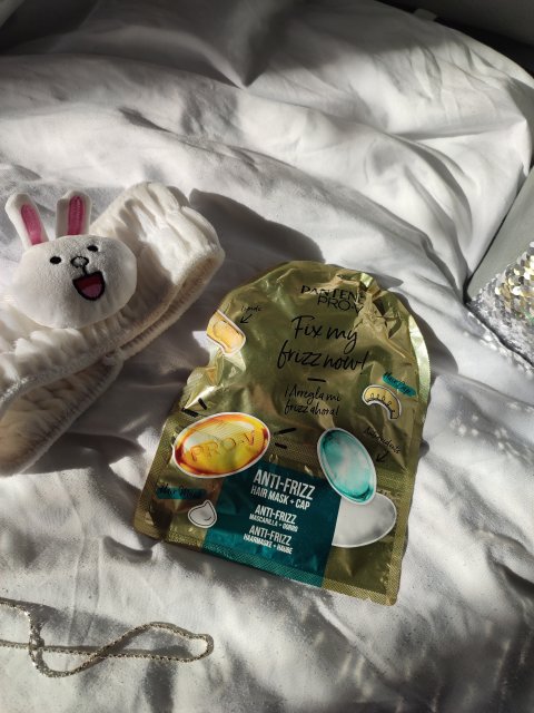 Pantene Pro-V Anti-Frizz Hair Maska +Cup