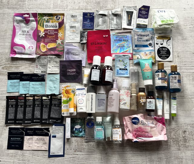 akcja denkowanie! grudzień - kosmetyki w świątecznych opakowaniach i świątecznych kolorach 🎄❄️⛄🎀🎁🎅